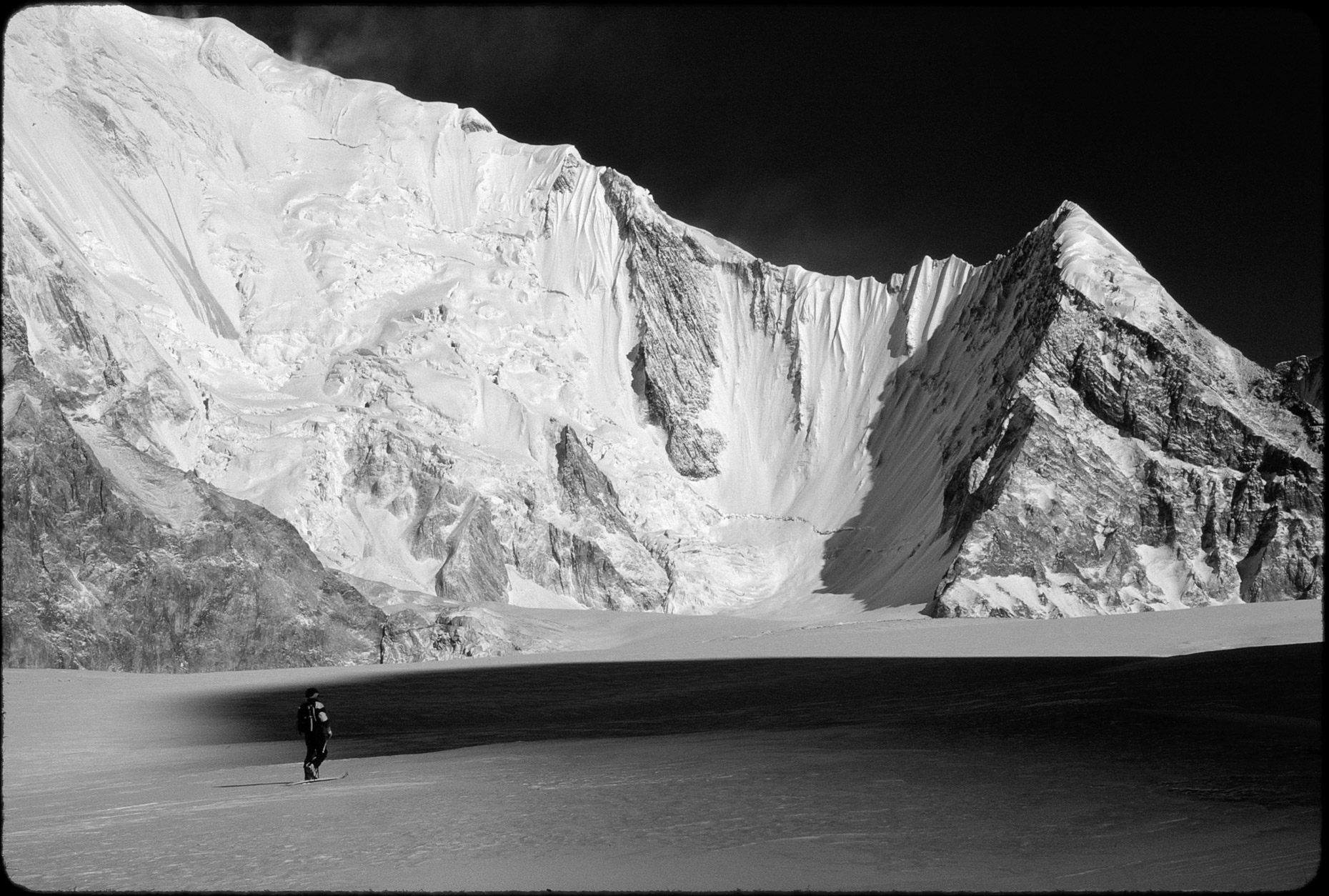 Tchouky ski below Khan-Tengri